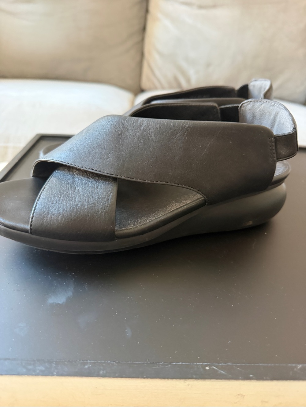 Camper Black Leather Crossover Balloon Sandals